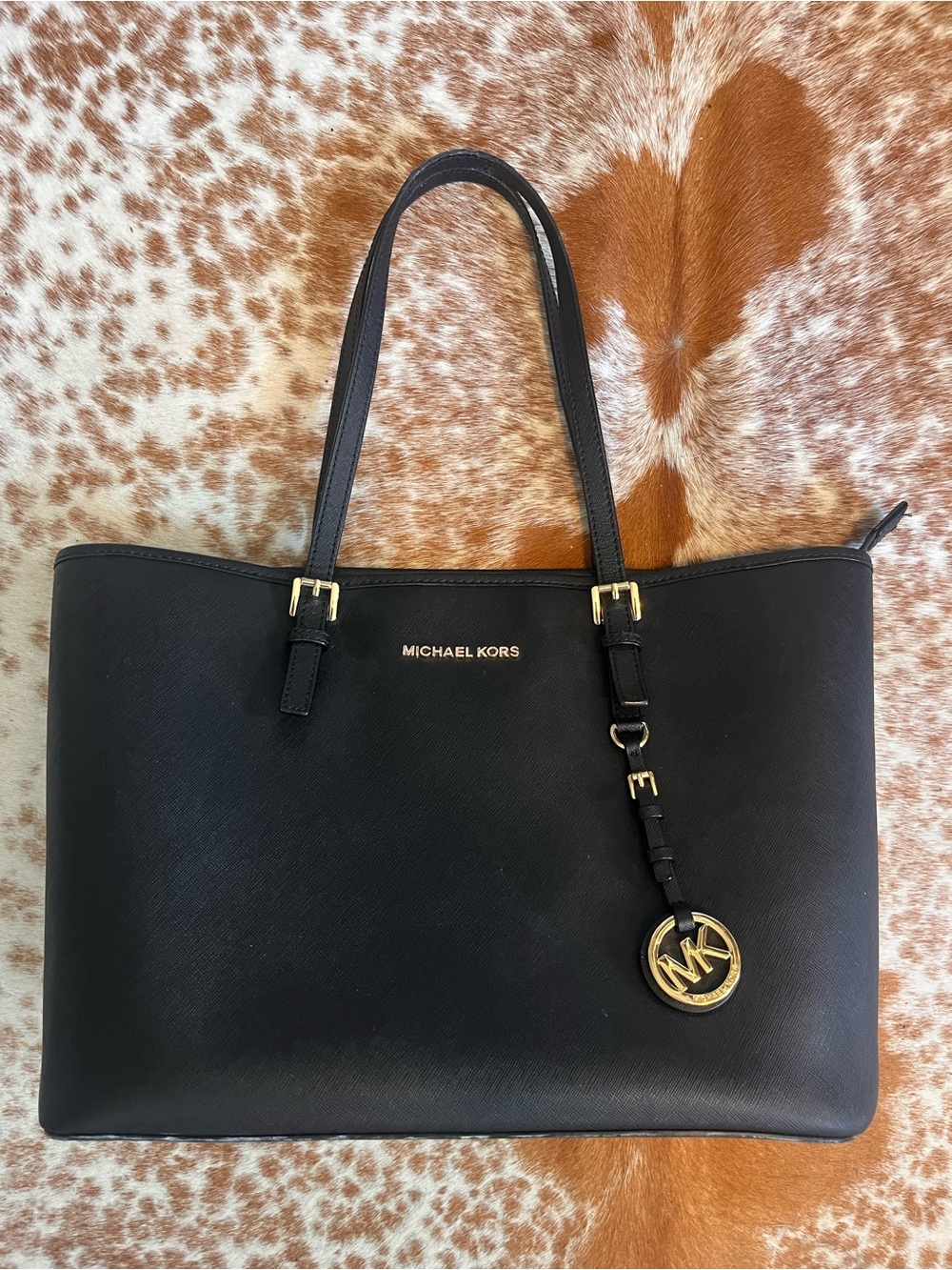 Michael kors jet set tote